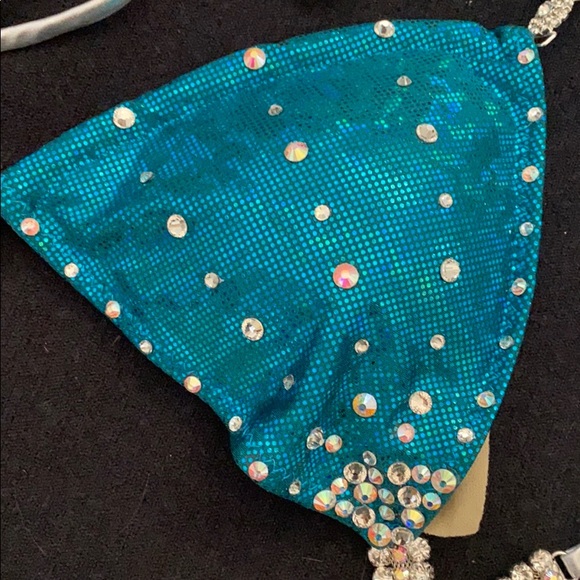 Ravish Sands Bikini - Picture 2 of 5